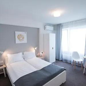 Victoriei Aparthotel